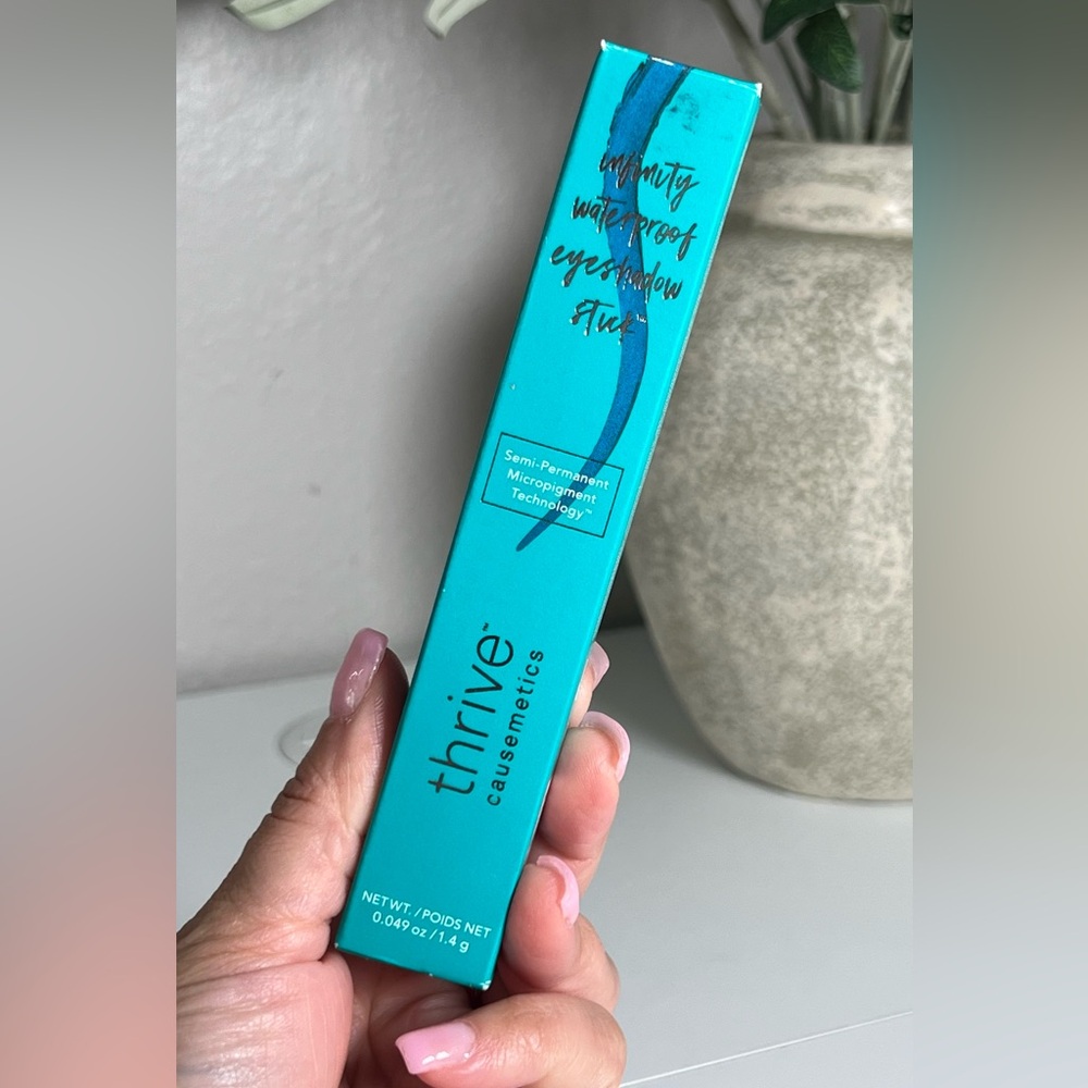 Thrive Causemetics Joni Waterproof Eyeshadow Stick